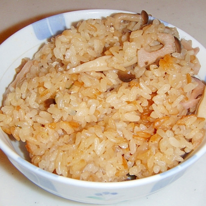 永谷園のお吸い物で れんこんとしめじの炊き込みご飯 レシピ 作り方 By めい 楽天レシピ 永谷園のお吸い物で れんこんとしめじの炊き込みご飯 レシピ 作り方 By めい 楽天レシピ